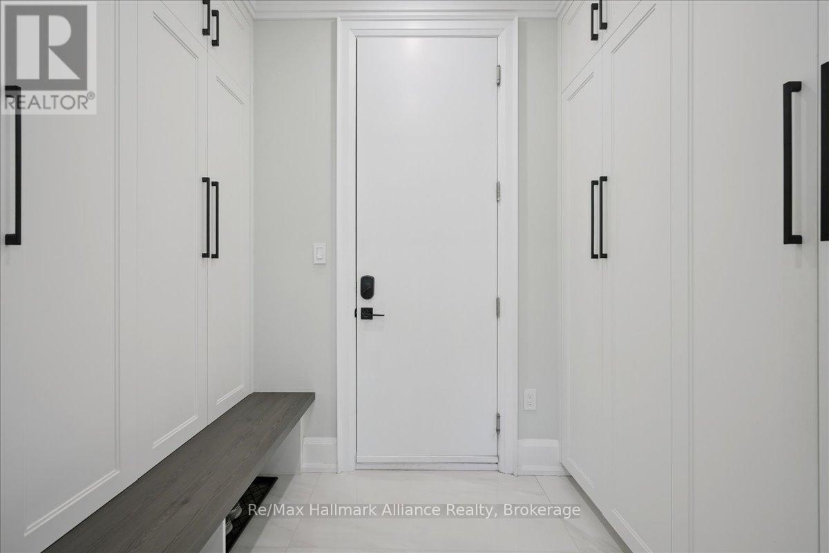 1225 Baldwin Drive, Oakville, Ontario  L6J 2W4 - Photo 20 - W12943404