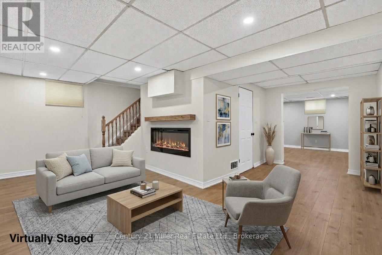 2451 Malcolm Crescent, Burlington, Ontario  L7P 3Y7 - Photo 24 - W12943602