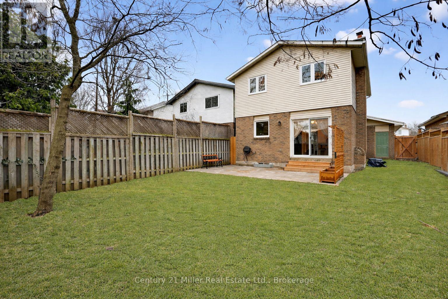 2451 Malcolm Crescent, Burlington, Ontario  L7P 3Y7 - Photo 29 - W12943602