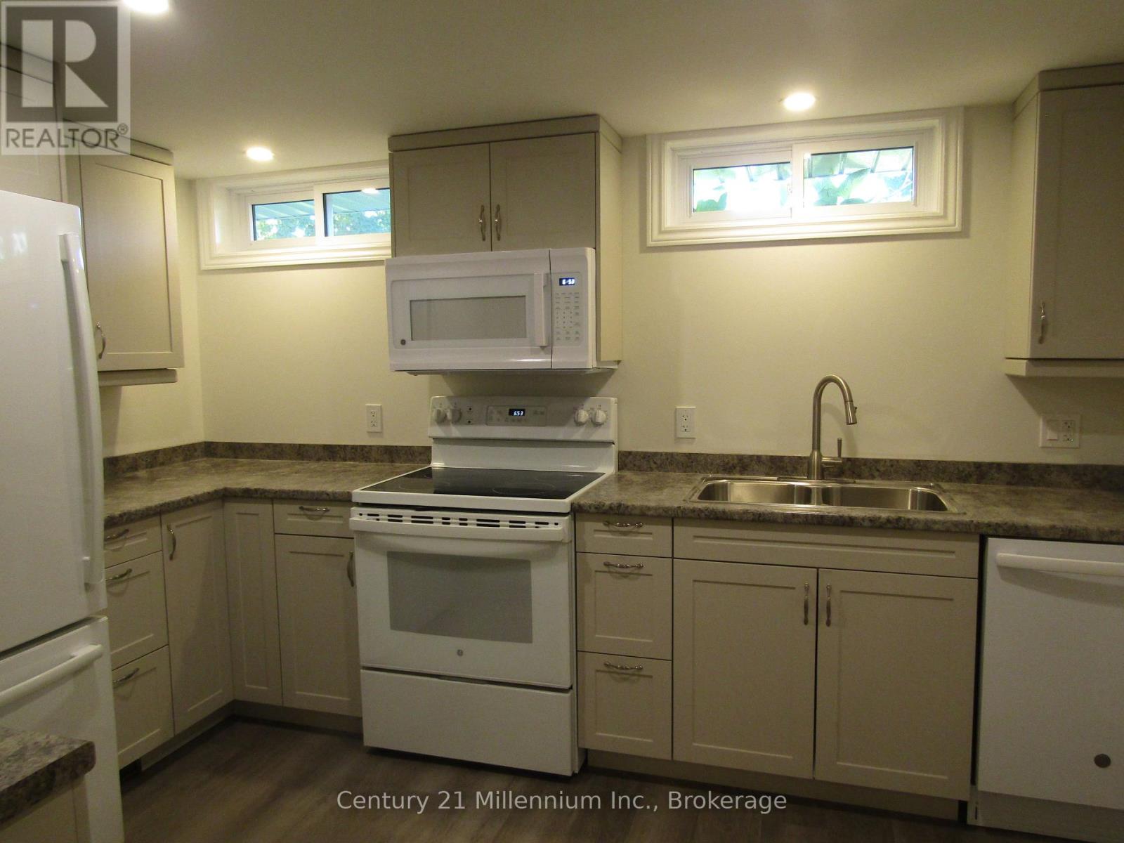 2 - 368 Princes Street S, Kincardine, Ontario  N2Z 2T6 - Photo 5 - X12943410