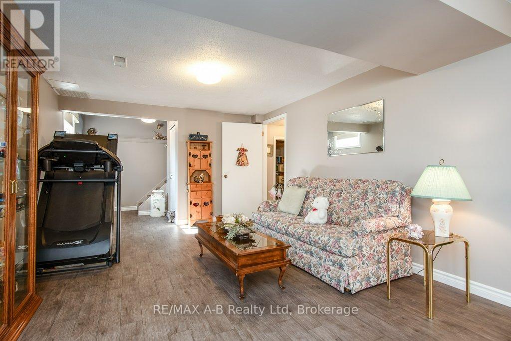 25 Baechler Avenue, East Zorra-Tavistock, Ontario  N0B 2R0 - Photo 30 - X12943586