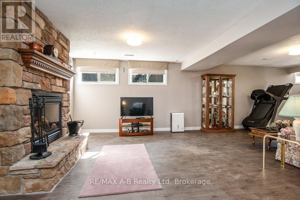 25 Baechler Avenue, East Zorra-Tavistock, Ontario  N0B 2R0 - Photo 34 - X12943586