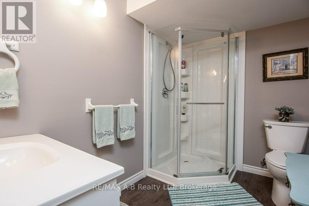 25 Baechler Avenue, East Zorra-Tavistock, Ontario  N0B 2R0 - Photo 35 - X12943586