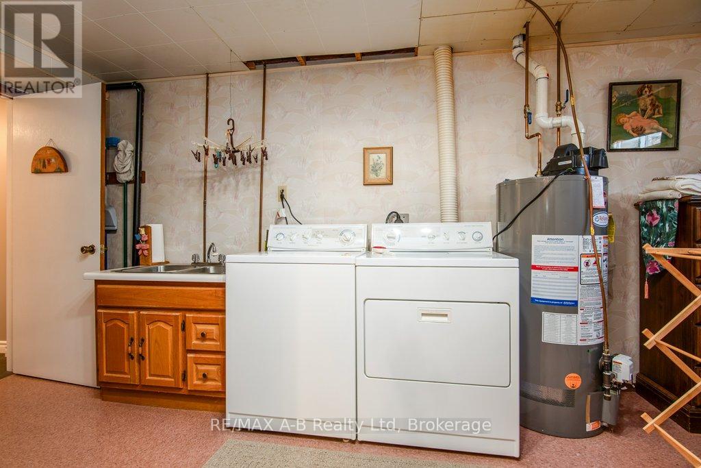 25 Baechler Avenue, East Zorra-Tavistock, Ontario  N0B 2R0 - Photo 36 - X12943586