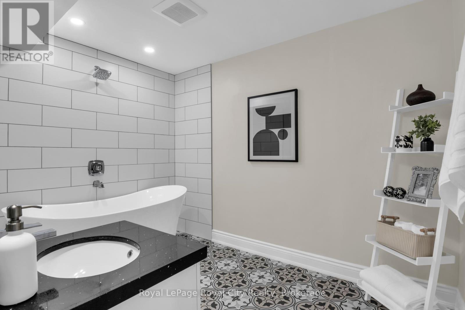 58 Aberfoyle Mill Crescent, Puslinch, Ontario  N0B 2J0 - Photo 30 - X12943594