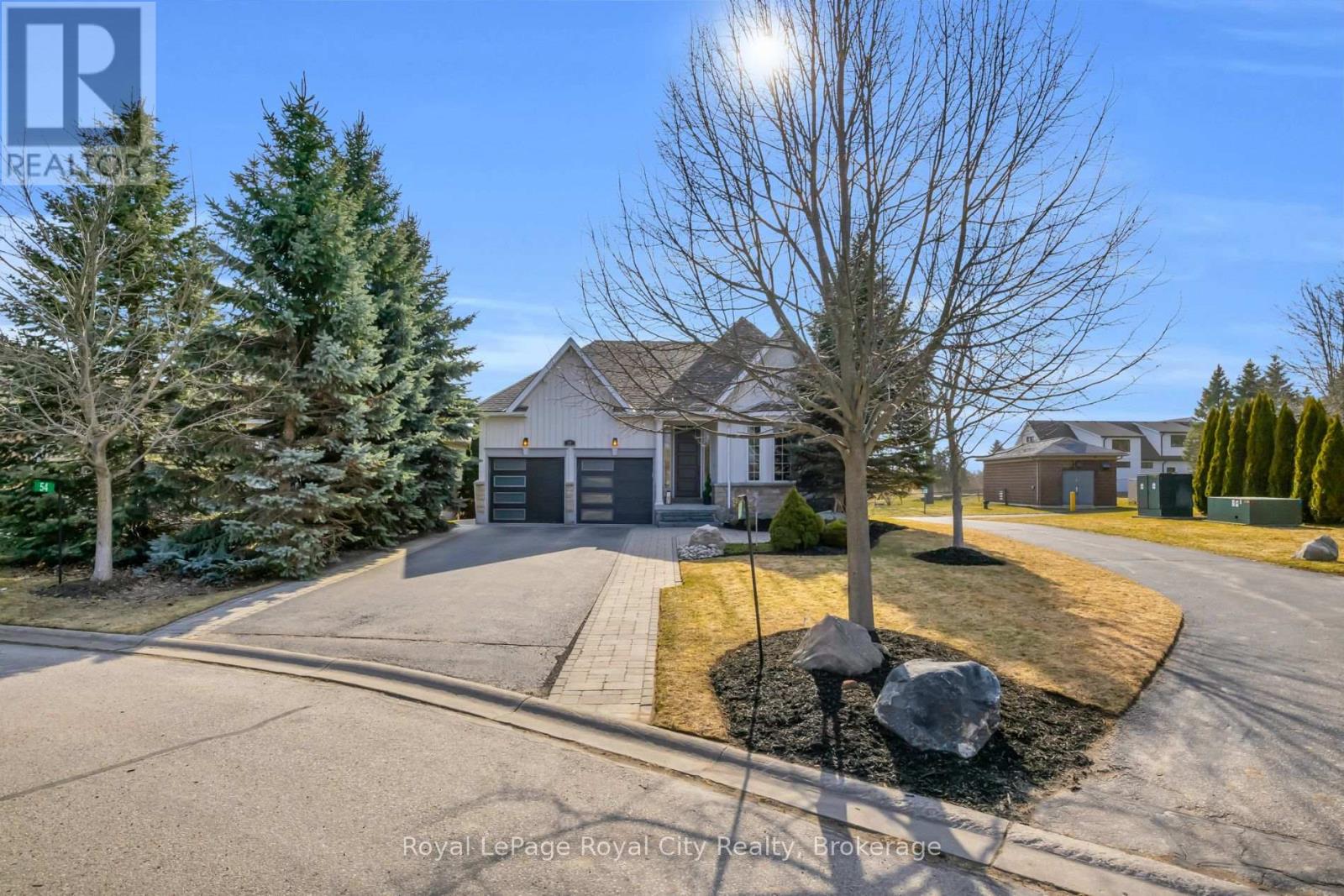 58 Aberfoyle Mill Crescent, Puslinch, Ontario  N0B 2J0 - Photo 4 - X12943594