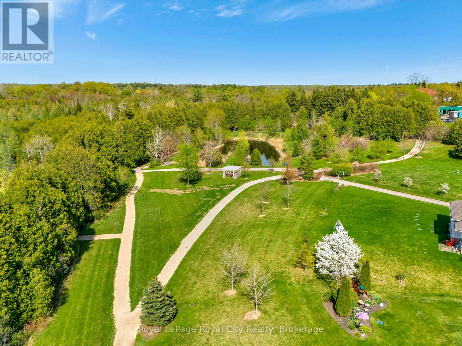 58 Aberfoyle Mill Crescent, Puslinch, Ontario  N0B 2J0 - Photo 40 - X12943594