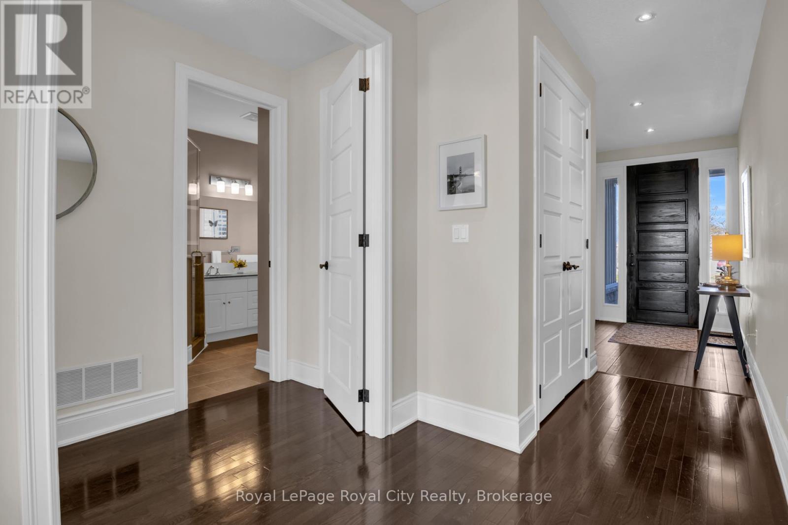 58 Aberfoyle Mill Crescent, Puslinch, Ontario  N0B 2J0 - Photo 6 - X12943594