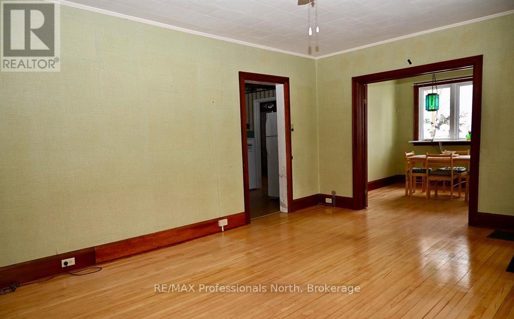 330 John Street S, Gravenhurst, Ontario  P1P 1J1 - Photo 13 - X12943600