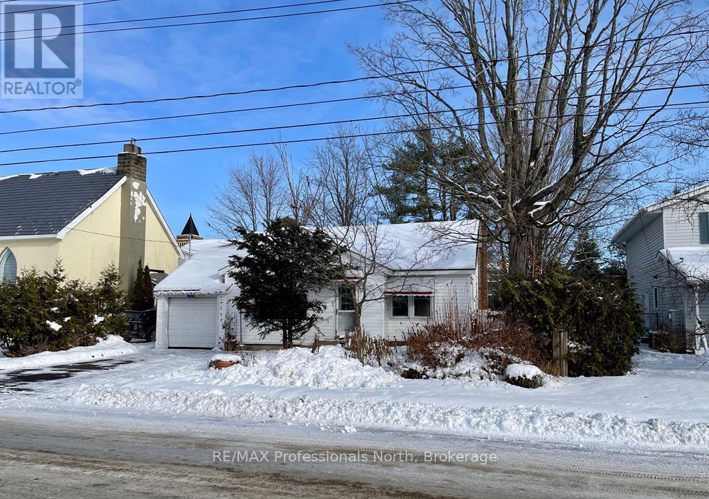 330 John Street S, Gravenhurst, Ontario  P1P 1J1 - Photo 2 - X12943600