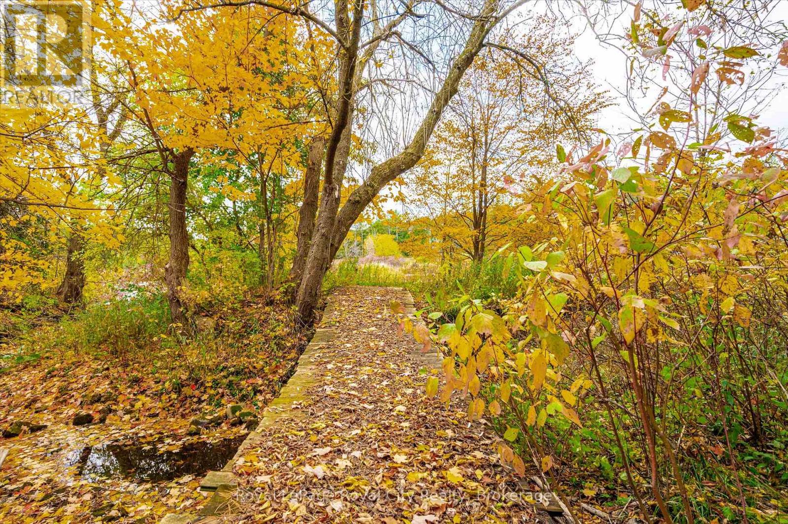 8060 Wellington Rd 18 Road, Centre Wellington, Ontario  N1M 2W5 - Photo 12 - X12943644