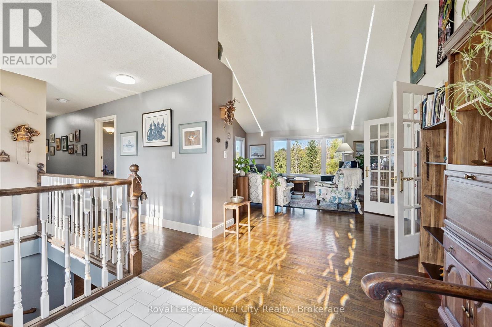 8060 Wellington Rd 18 Road, Centre Wellington, Ontario  N1M 2W5 - Photo 17 - X12943644