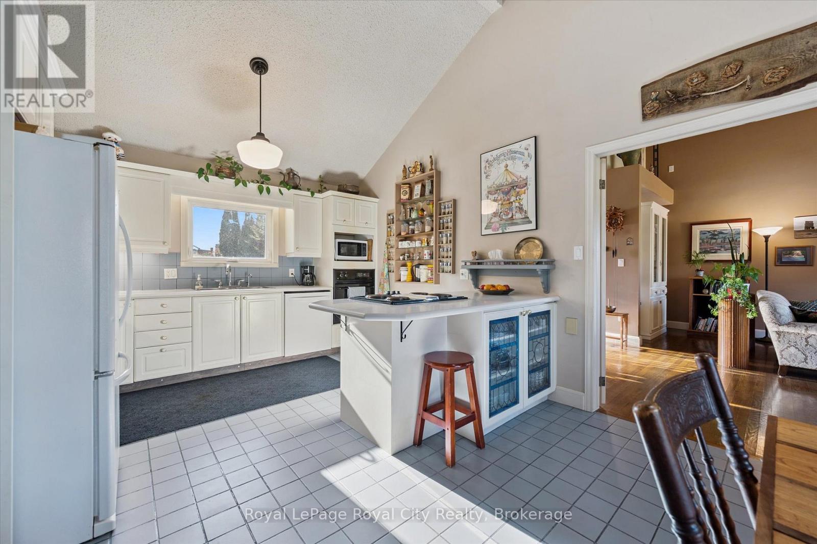 8060 Wellington Rd 18 Road, Centre Wellington, Ontario  N1M 2W5 - Photo 23 - X12943644