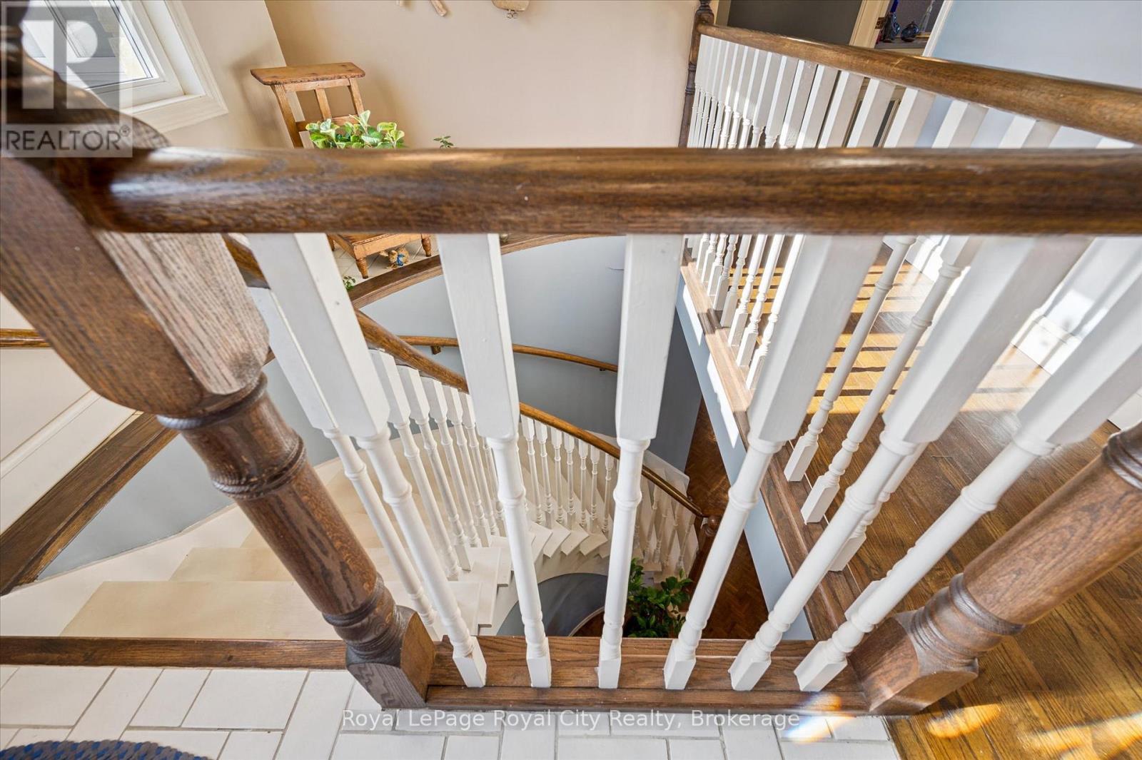 8060 Wellington Rd 18 Road, Centre Wellington, Ontario  N1M 2W5 - Photo 37 - X12943644