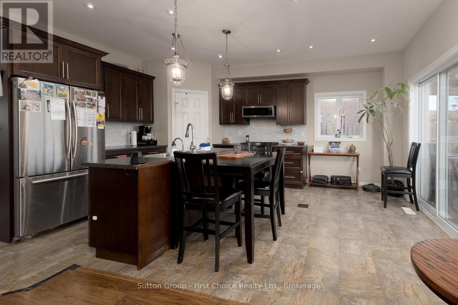 60 Brown Street, Stratford, Ontario  N5A 0B8 - Photo 12 - X12943660