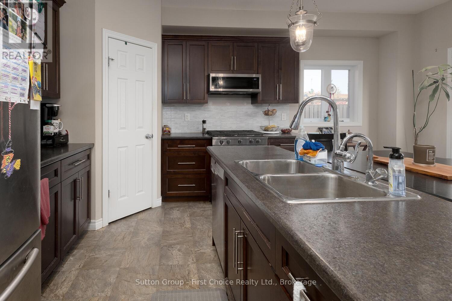 60 Brown Street, Stratford, Ontario  N5A 0B8 - Photo 13 - X12943660