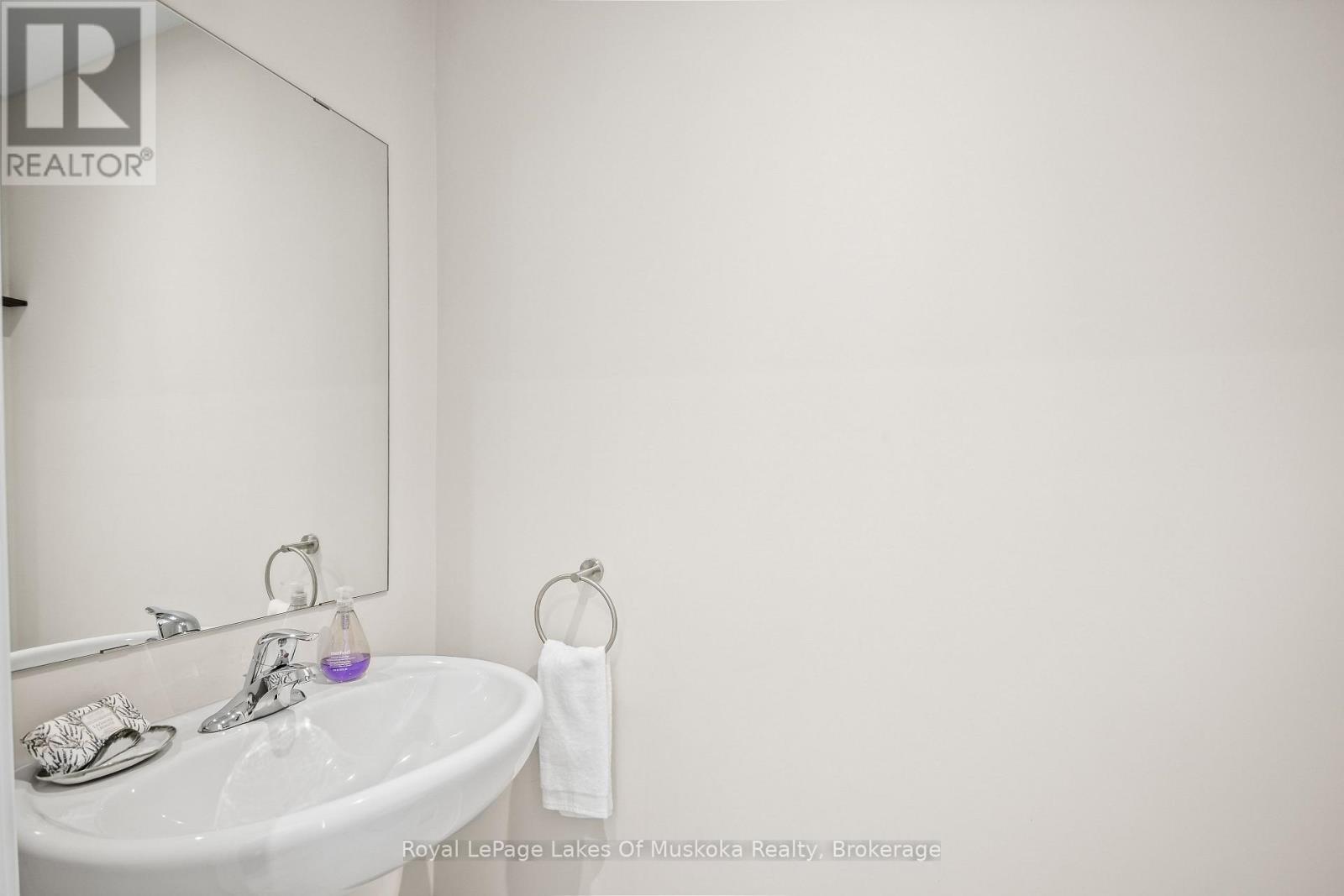 31 Nicole Park Place, Bracebridge, Ontario  P1L 0C8 - Photo 7 - X12943708