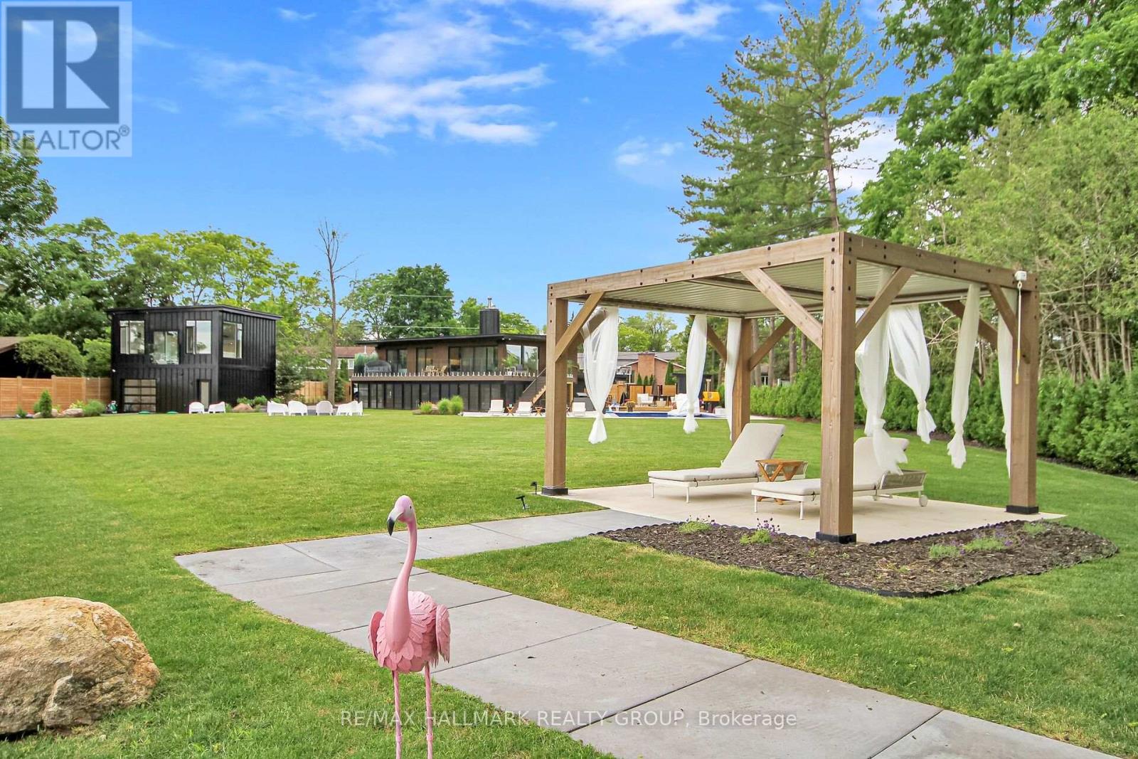 227 Grandview Road, Ottawa, Ontario  K2H 8B9 - Photo 41 - X12550718