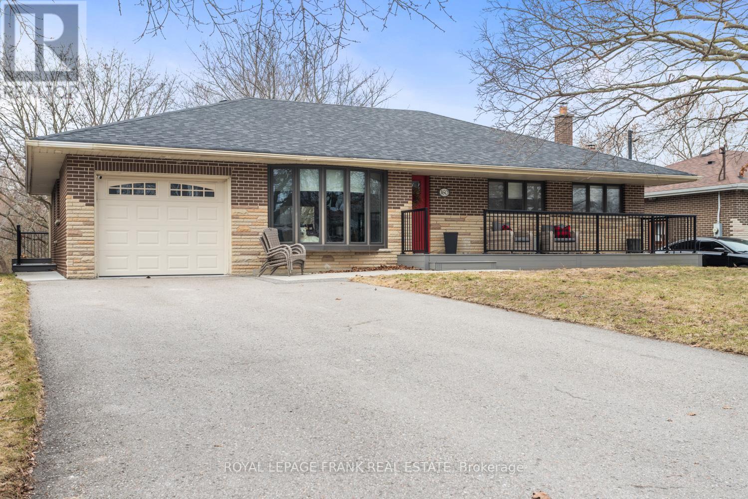 160 Eastdale Street, Oshawa, Ontario  L1G 6H9 - Photo 2 - E12943596