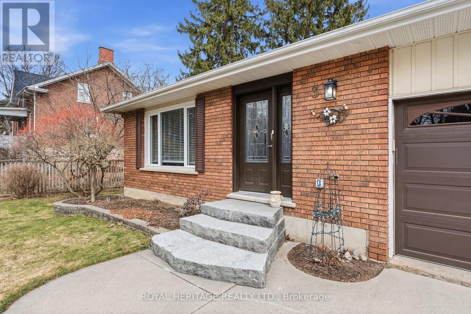 3 Rose Glen Road S, Port Hope, Ontario  L1A 3V6 - Photo 4 - X12943378