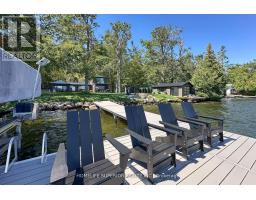 110 WEST BAY BOULEVARD, Kawartha Lakes, Ontario