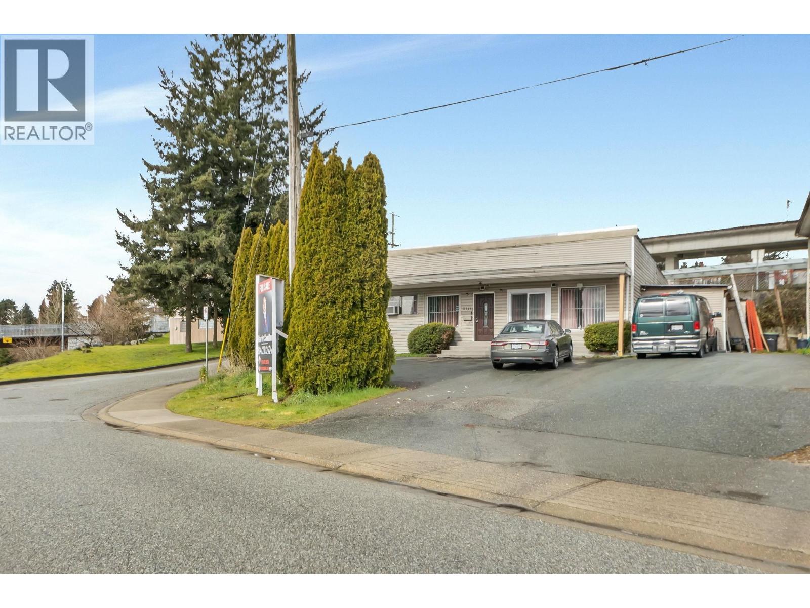 2141 Marine Way, New Westminster, British Columbia  V3M 2H2 - Photo 2 - R3103089