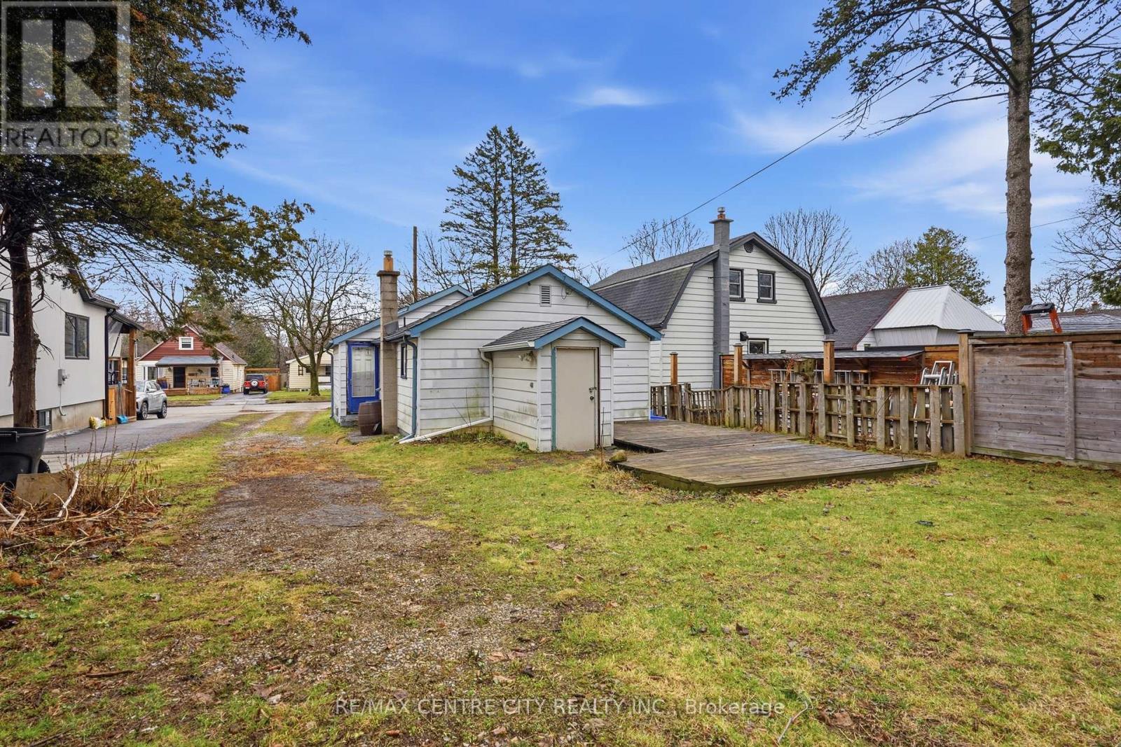 205 Emerson Avenue, London South, Ontario  N5Z 3L5 - Photo 21 - X12943492