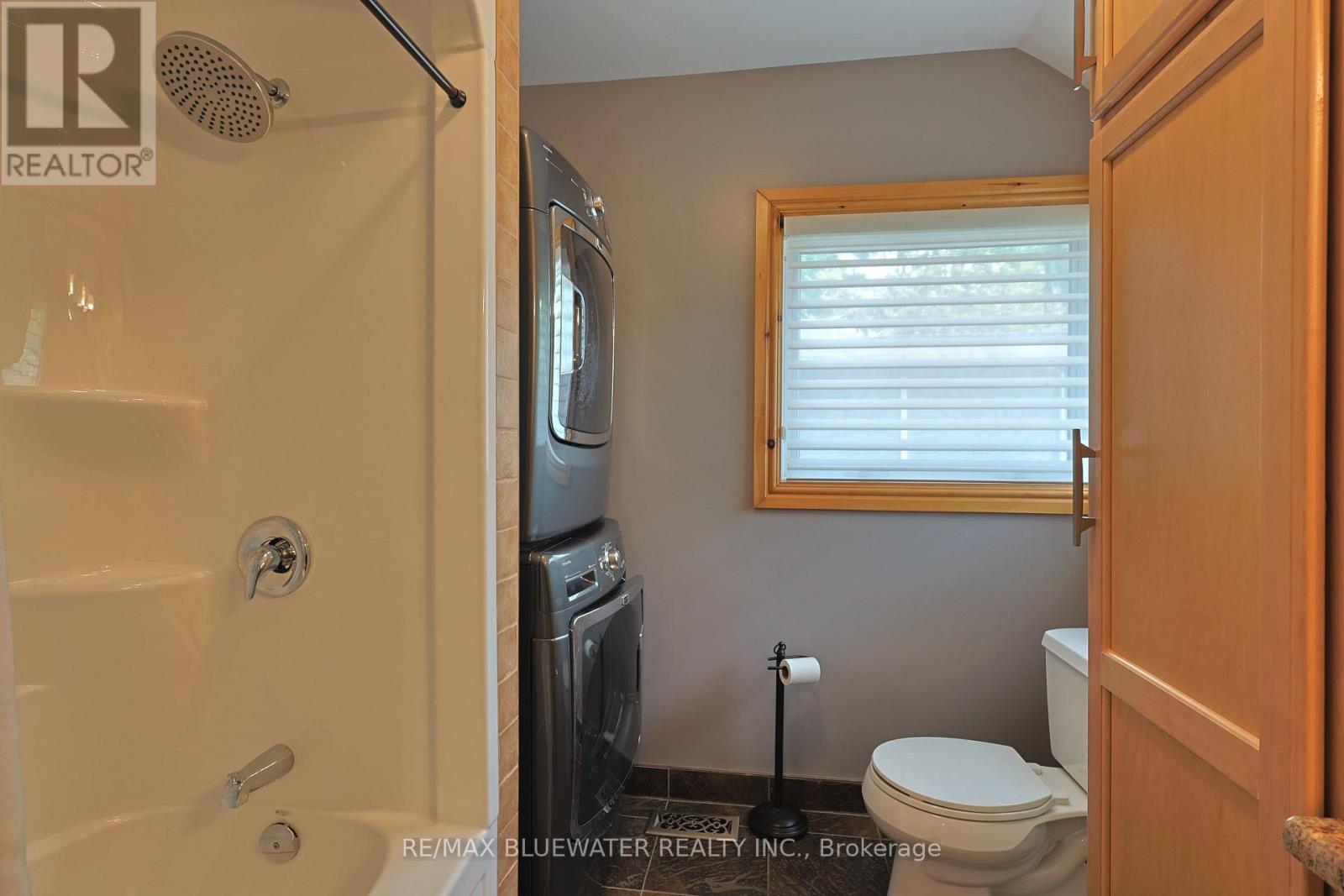 71235 Elizabeth Street, Bluewater, Ontario  N0M 1N0 - Photo 32 - X12943624