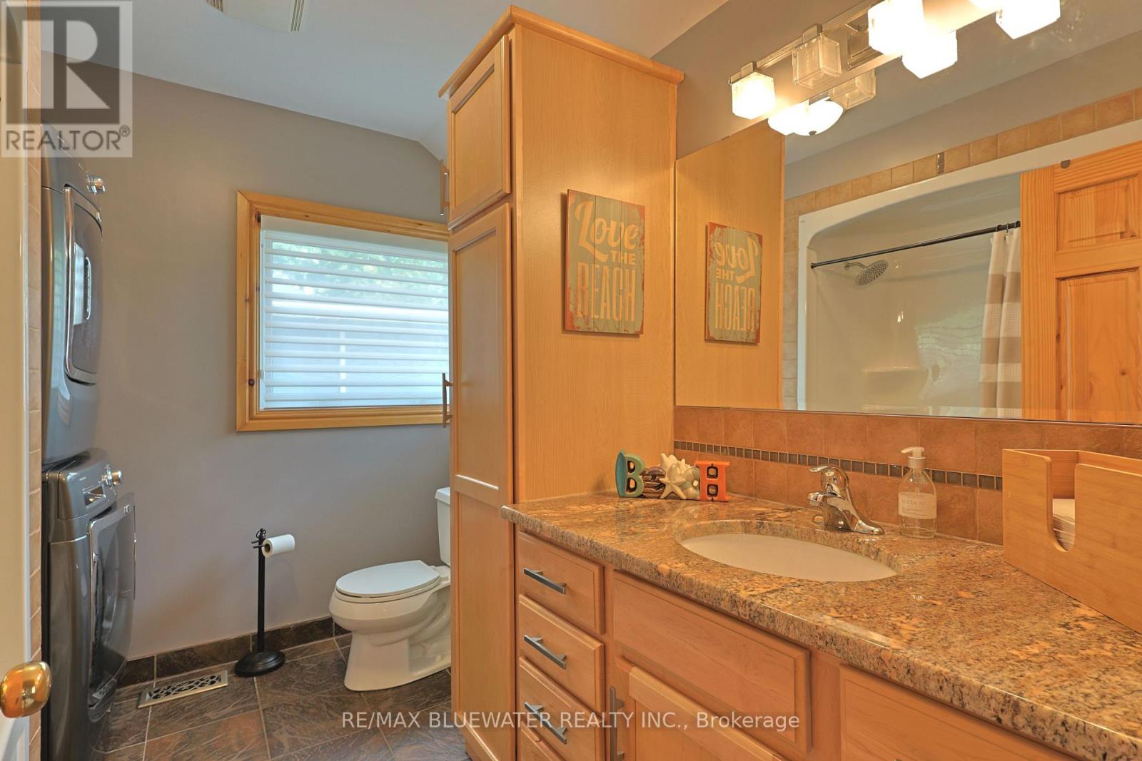 71235 Elizabeth Street, Bluewater, Ontario  N0M 1N0 - Photo 33 - X12943624