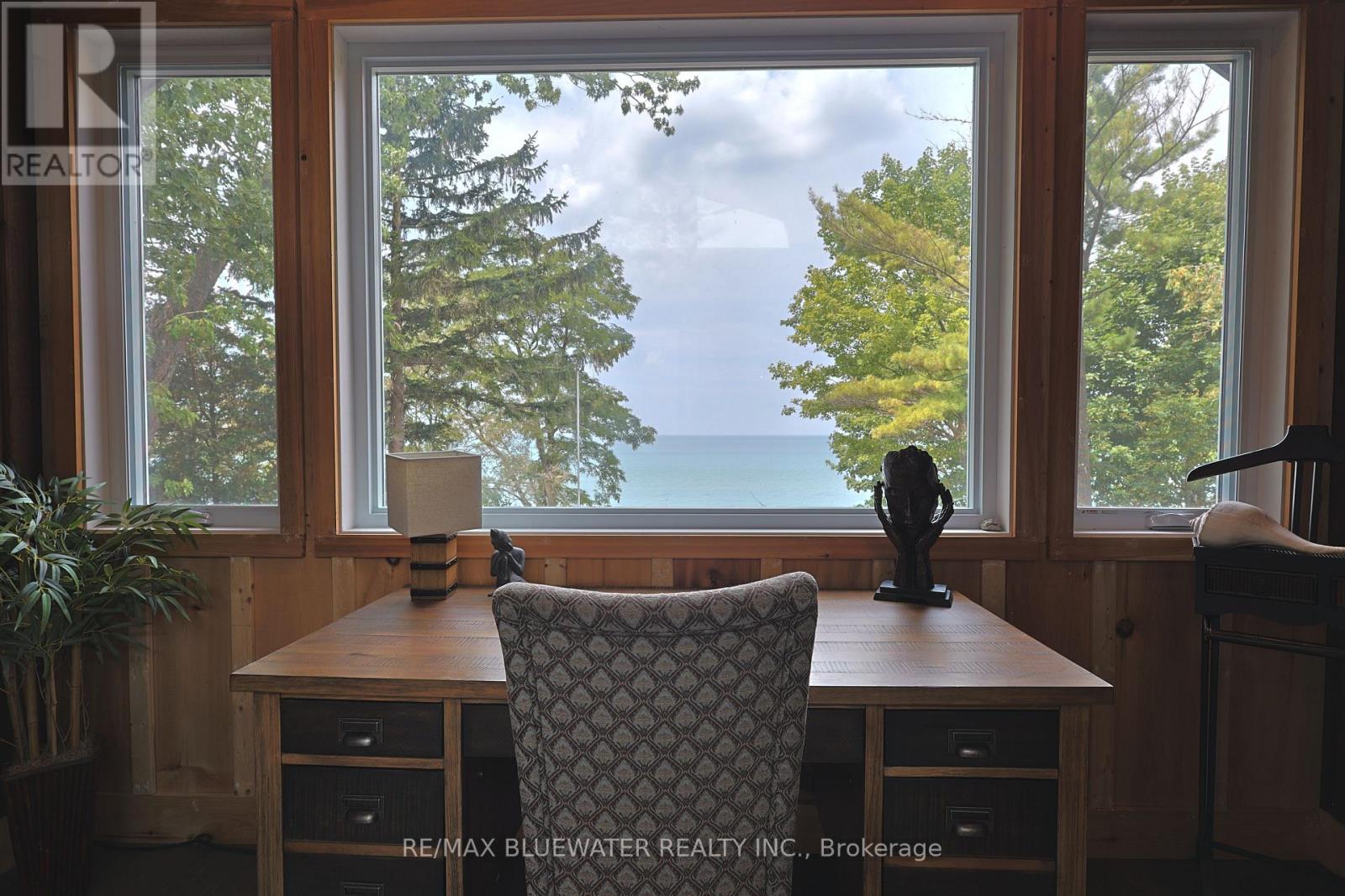 71235 Elizabeth Street, Bluewater, Ontario  N0M 1N0 - Photo 36 - X12943624