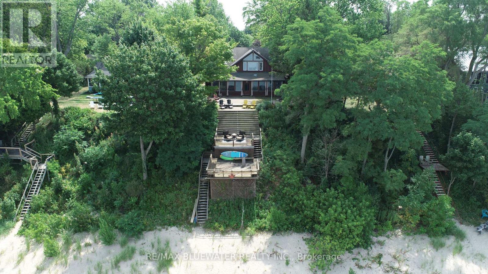 71235 Elizabeth Street, Bluewater, Ontario  N0M 1N0 - Photo 40 - X12943624