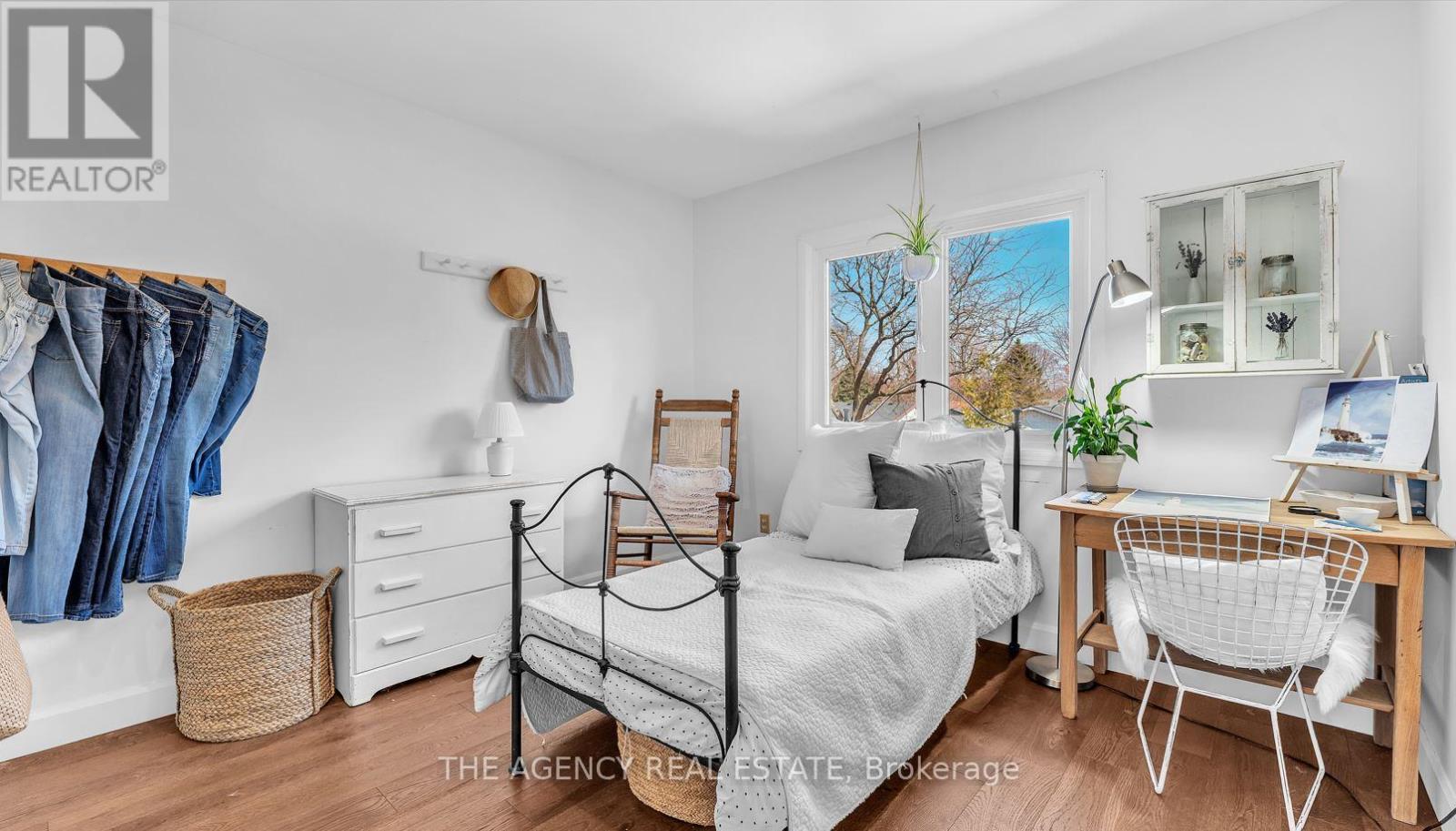 438 Grand View Avenue, London South, Ontario  N6K 2T4 - Photo 10 - X12943658