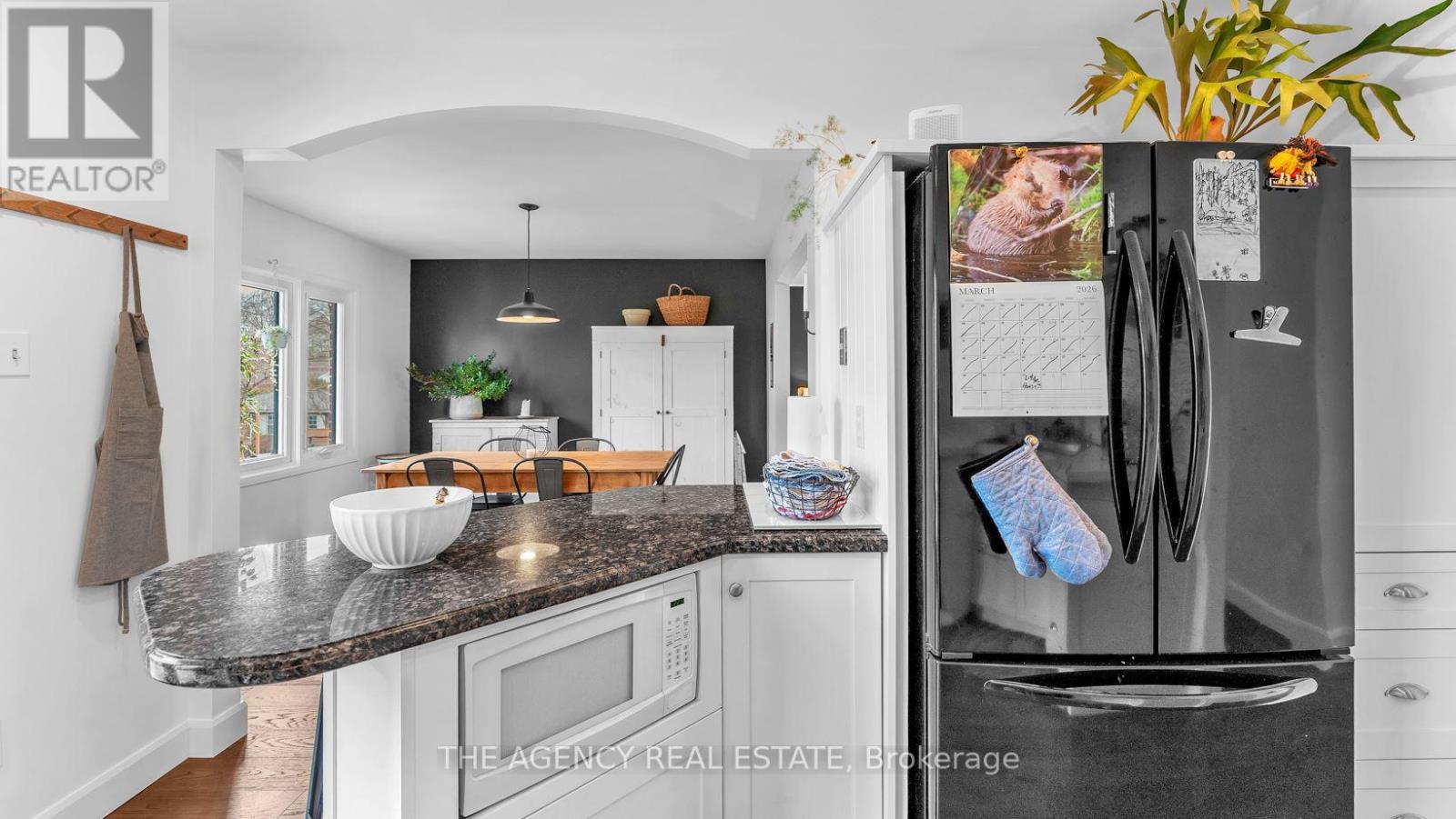 438 Grand View Avenue, London South, Ontario  N6K 2T4 - Photo 4 - X12943658