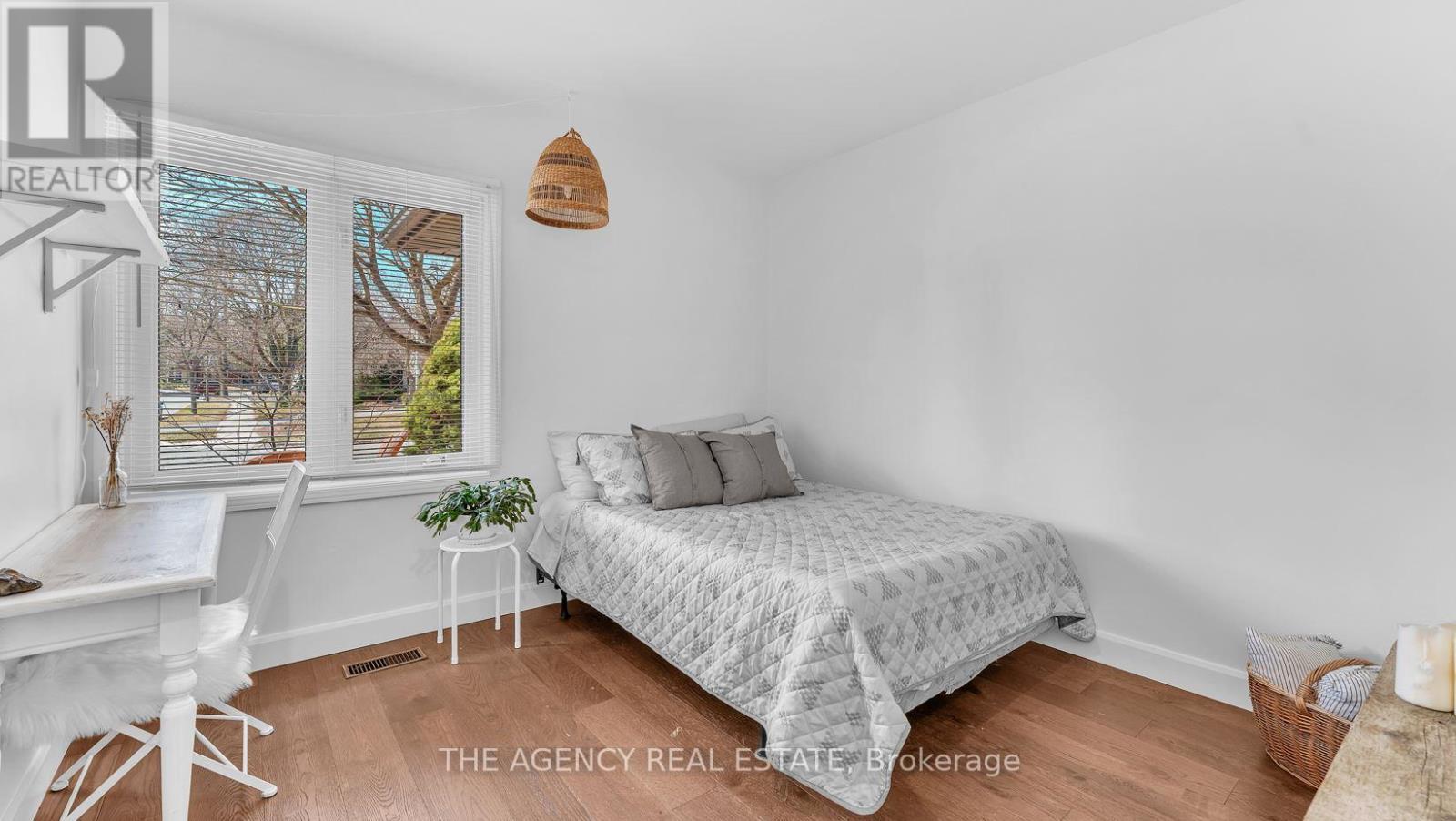 438 Grand View Avenue, London South, Ontario  N6K 2T4 - Photo 8 - X12943658