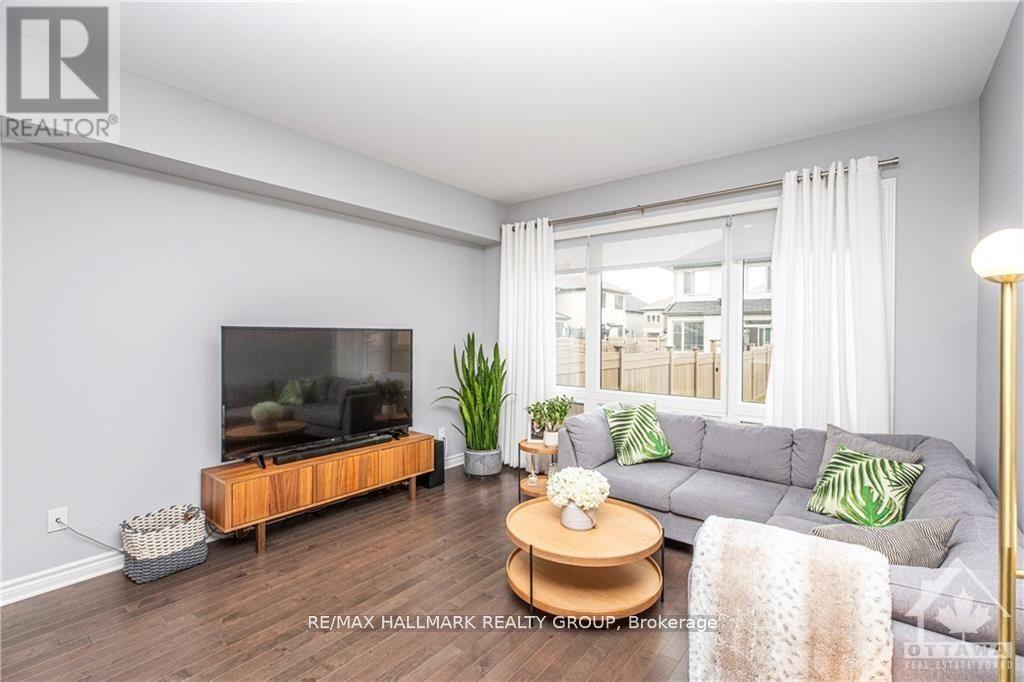 502 Featherfoil Way, Ottawa, Ontario  K1W 0J6 - Photo 14 - X12943382