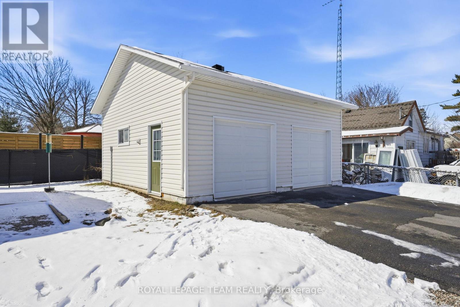 238 Park Avenue, Carleton Place, Ontario  K7C 2G6 - Photo 34 - X12943398