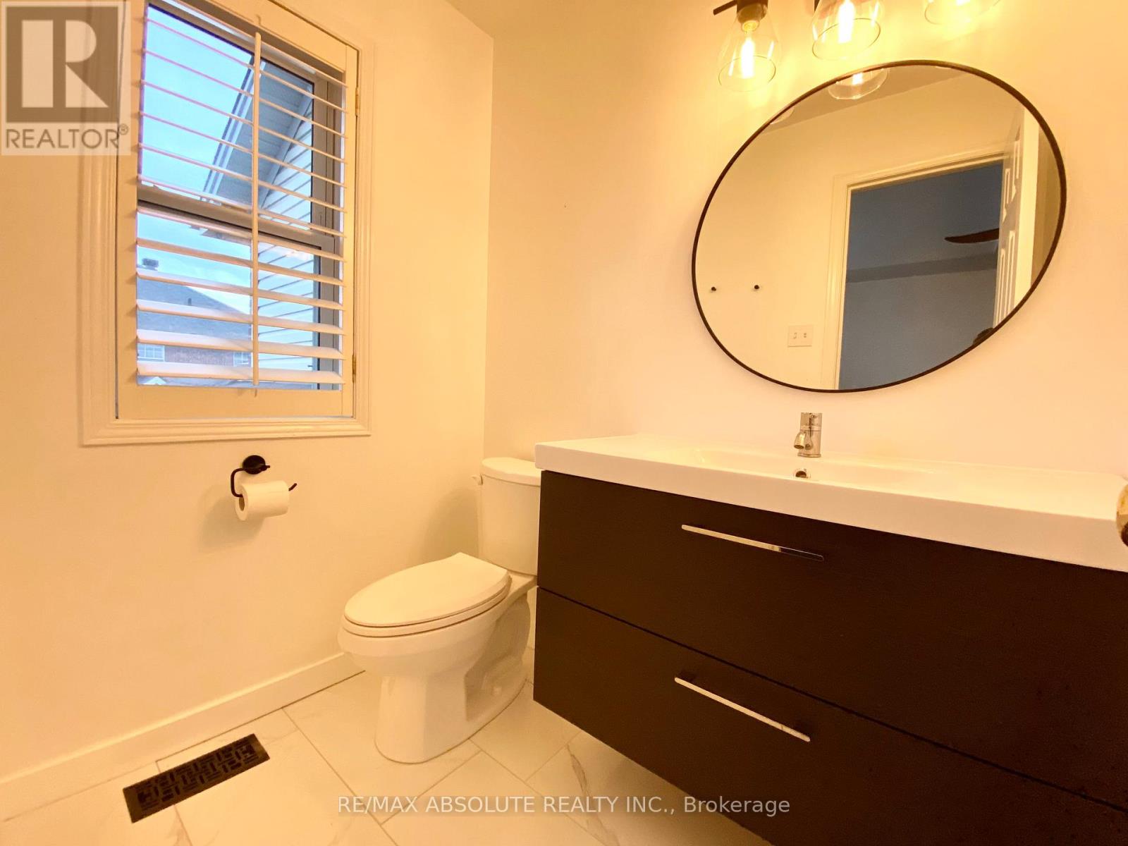 63 Silverlace Private, Ottawa, Ontario  K1T 3Z8 - Photo 10 - X12943400