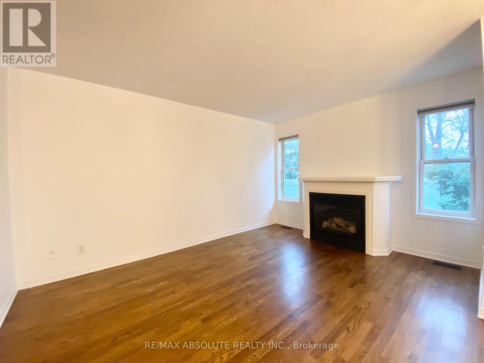 63 Silverlace Private, Ottawa, Ontario  K1T 3Z8 - Photo 6 - X12943400