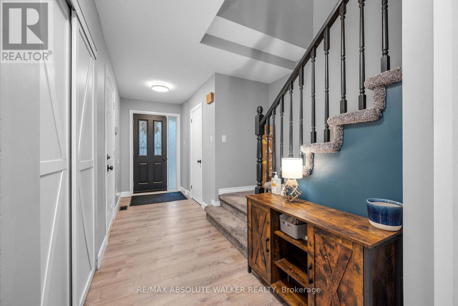 108 Cedarock Drive, Ottawa, Ontario  K2M 2H5 - Photo 3 - X12943422