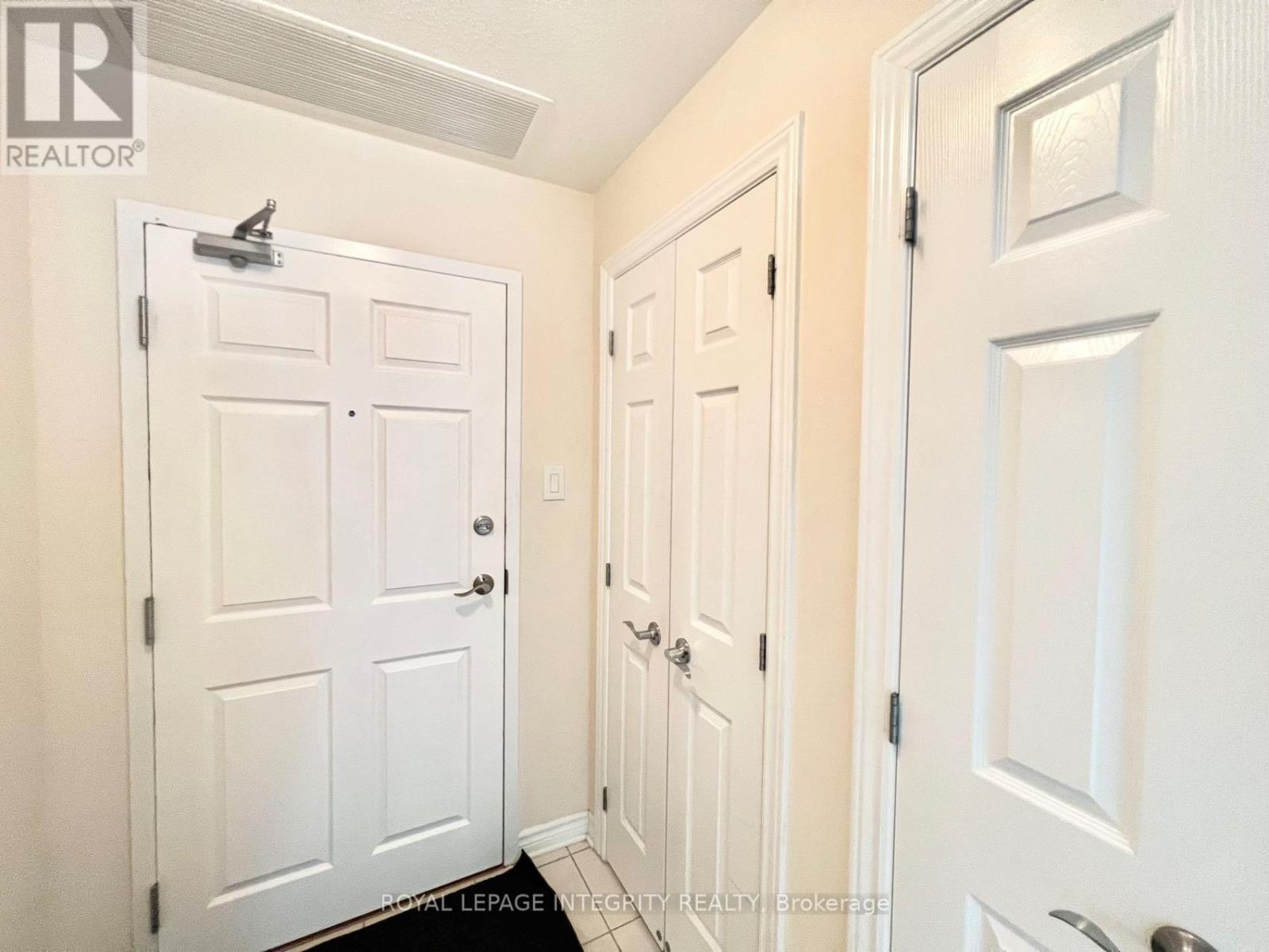 101 - 160 Guelph Private, Ottawa, Ontario  K2T 0J4 - Photo 5 - X12943464