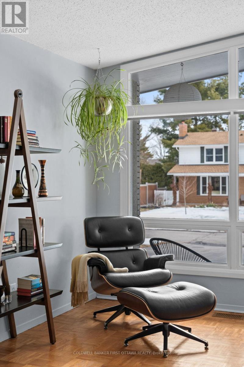 4 Alderbrook Drive, Ottawa, Ontario  K2H 5W5 - Photo 10 - X12943486