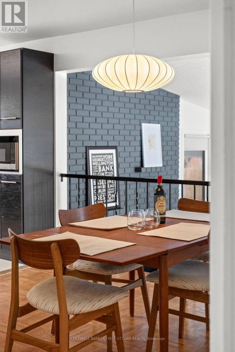 4 Alderbrook Drive, Ottawa, Ontario  K2H 5W5 - Photo 12 - X12943486