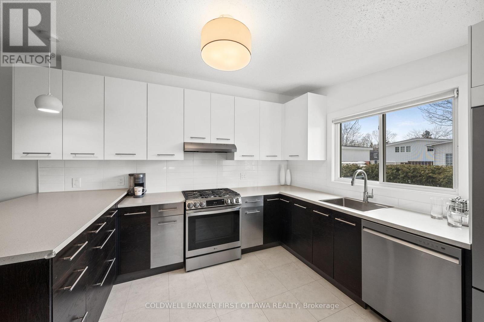 4 Alderbrook Drive, Ottawa, Ontario  K2H 5W5 - Photo 14 - X12943486