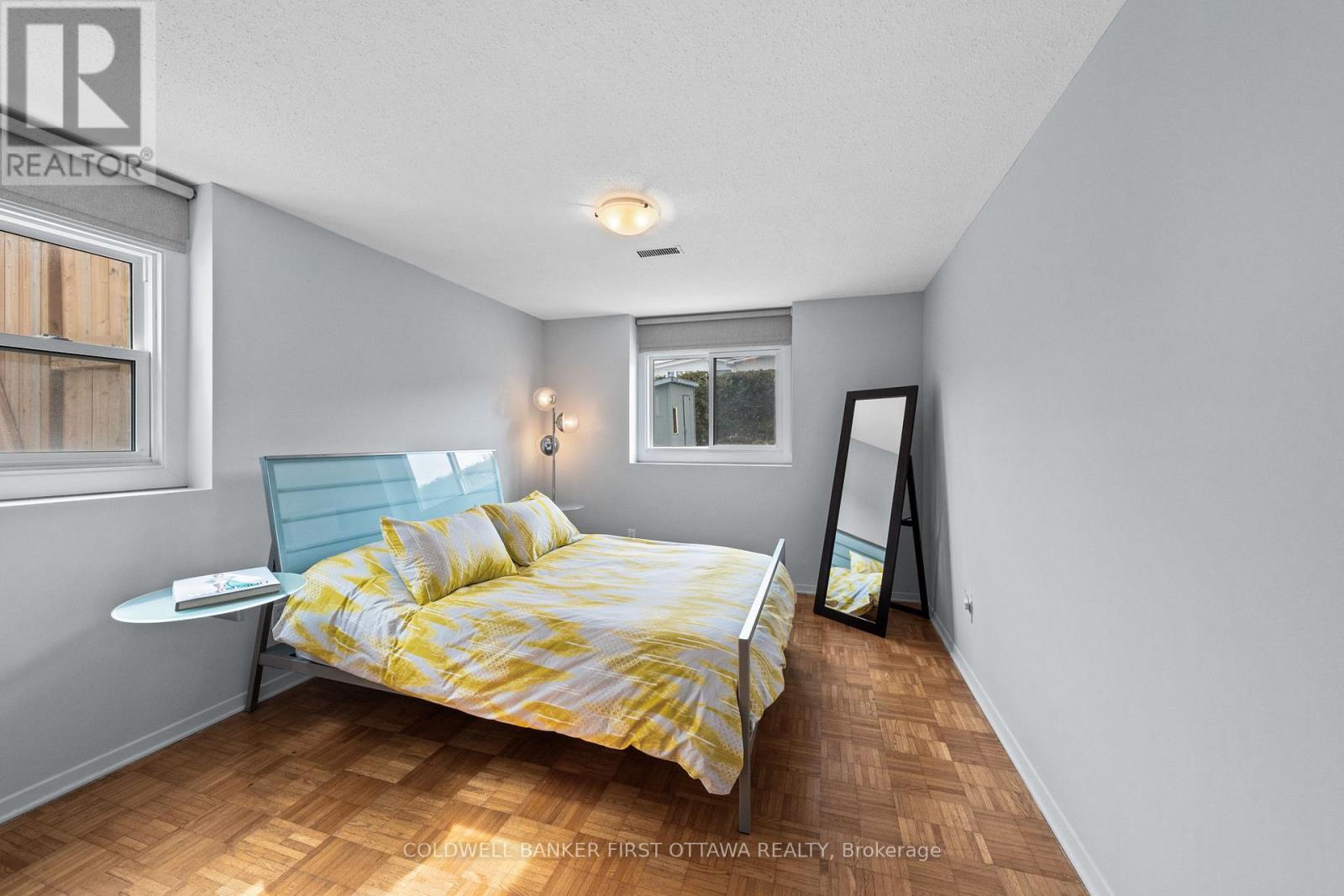 4 Alderbrook Drive, Ottawa, Ontario  K2H 5W5 - Photo 24 - X12943486