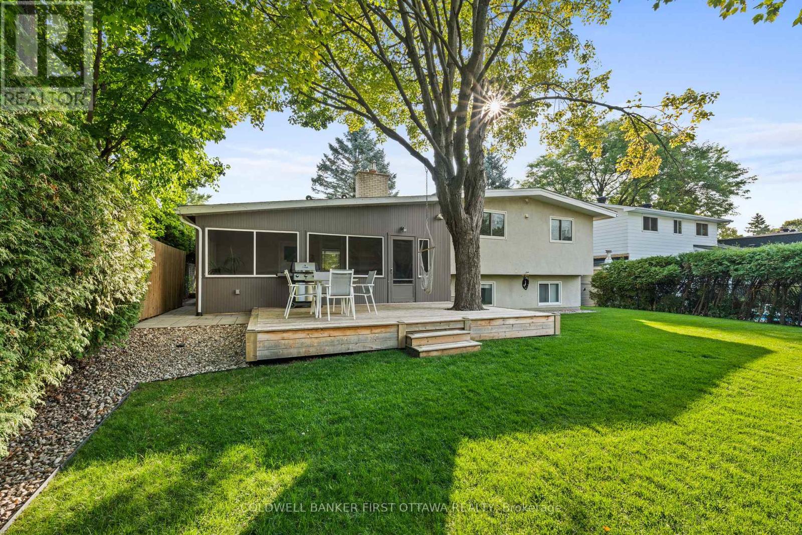 4 Alderbrook Drive, Ottawa, Ontario  K2H 5W5 - Photo 35 - X12943486