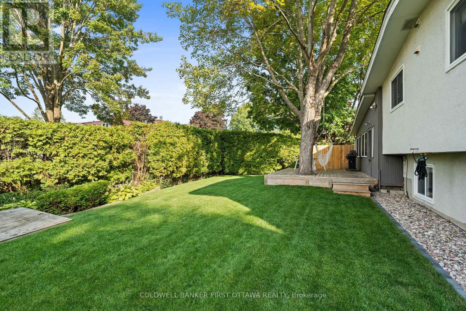 4 Alderbrook Drive, Ottawa, Ontario  K2H 5W5 - Photo 37 - X12943486