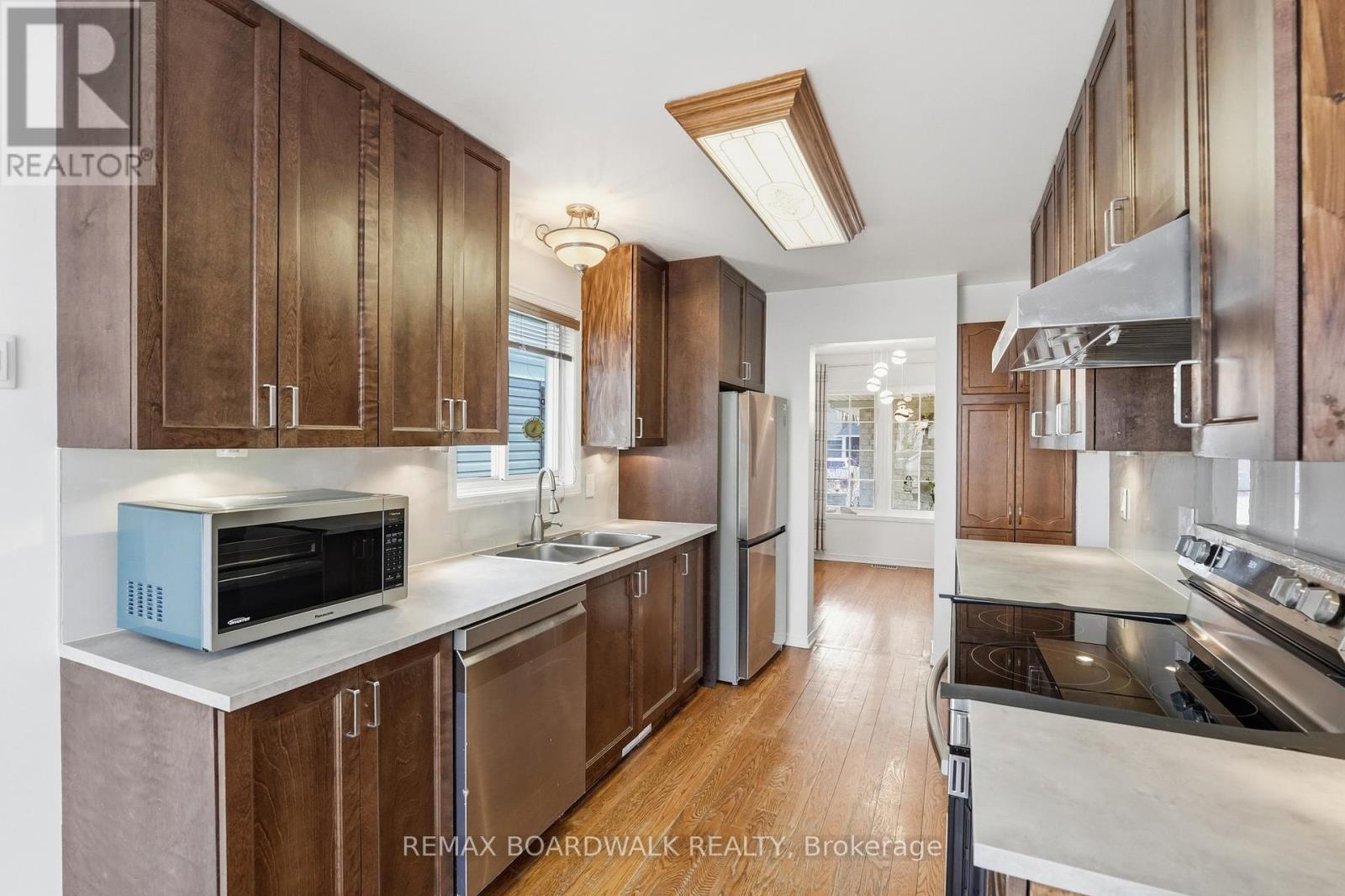 102 Deerfox Drive, Ottawa, Ontario  K2J 4W9 - Photo 11 - X12943638