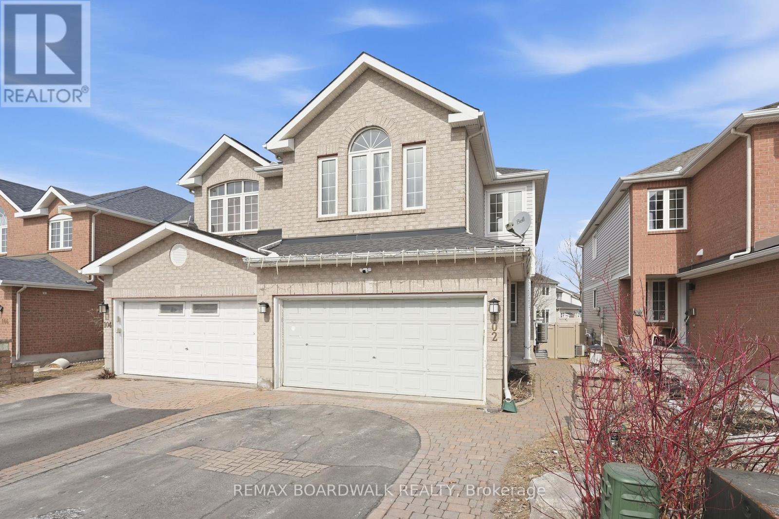 102 Deerfox Drive, Ottawa, Ontario  K2J 4W9 - Photo 2 - X12943638