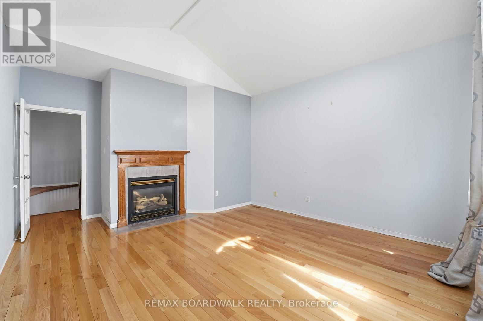 102 Deerfox Drive, Ottawa, Ontario  K2J 4W9 - Photo 20 - X12943638