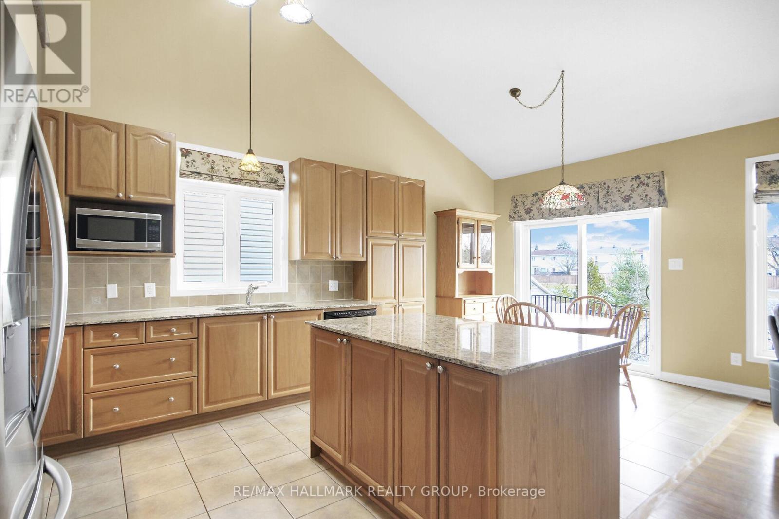 166 Lamplighters Drive, Ottawa, Ontario  K2J 0H6 - Photo 25 - X12943676